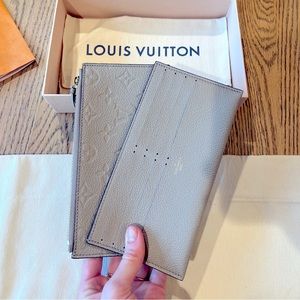 BRAND NEW Louis Vuitton Felicie Pochette removable zipped and flat pocket.